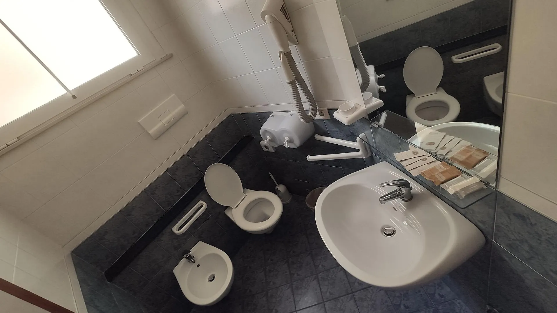 Hotel Corona Rimini 3*,