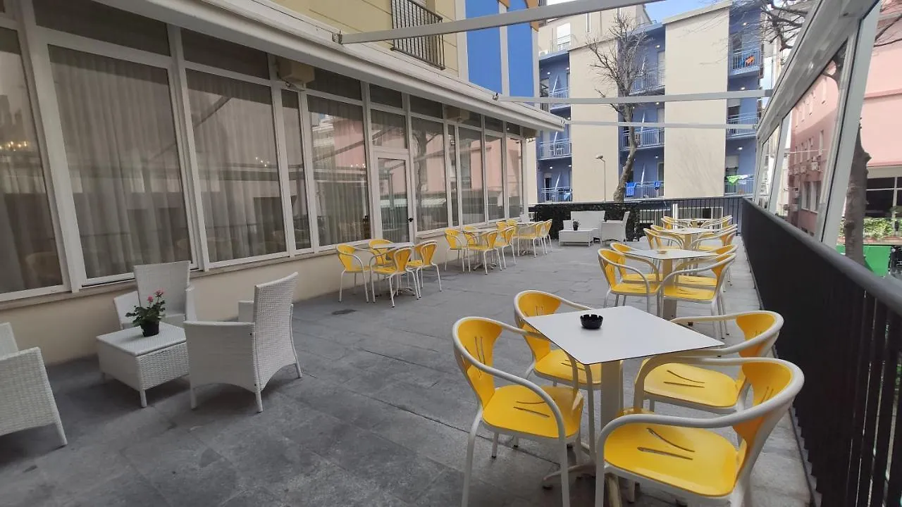 Hotel Corona Rimini 3*,
